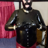Aussie syn rubber catty hood retine salor mini kisashrjazgest