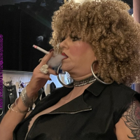 SHIRLEY CHAIN SMOKING MOMMY