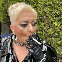 MISS SMOKE TEASING