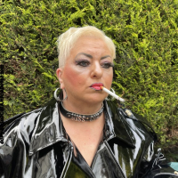 MISS SMOKE TEASING