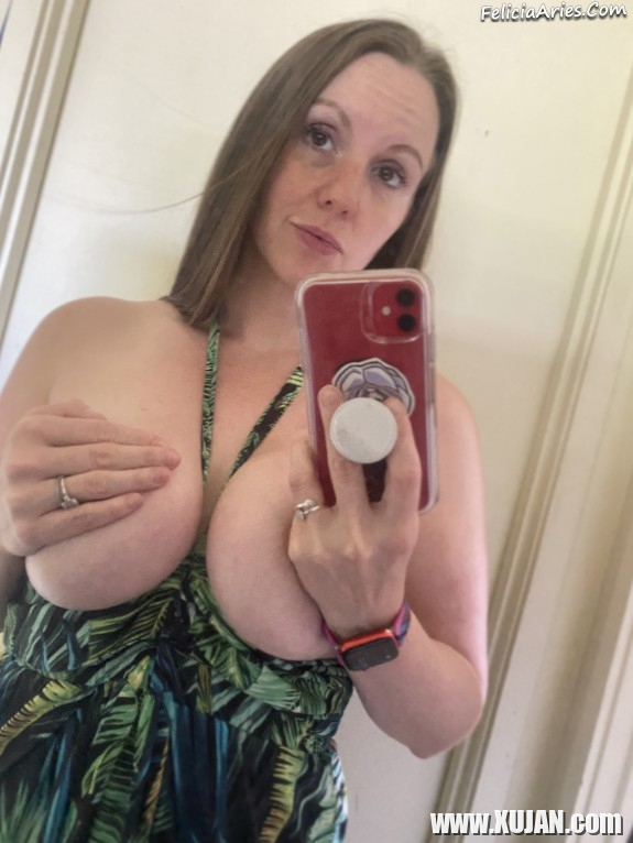 Patahakan Titty Lusankarner - Photo #371855