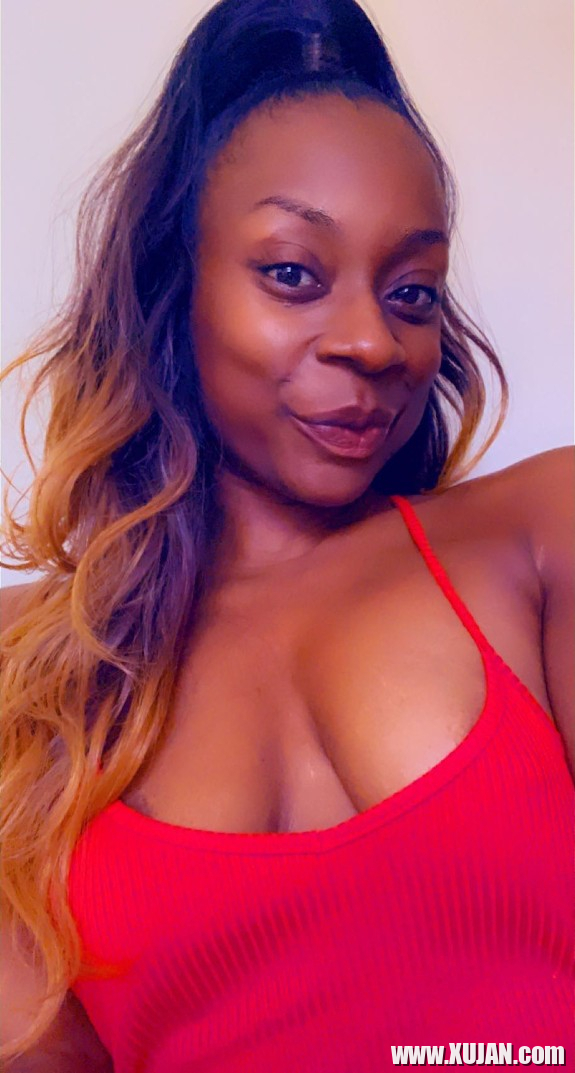 Pretty Tittyrsquos - Photo #380052