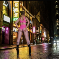 Pink Rubber fotosharq