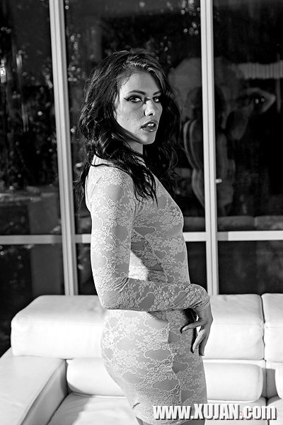 Adriana Chechik Sexy in Black and White Solo - Photo #397128