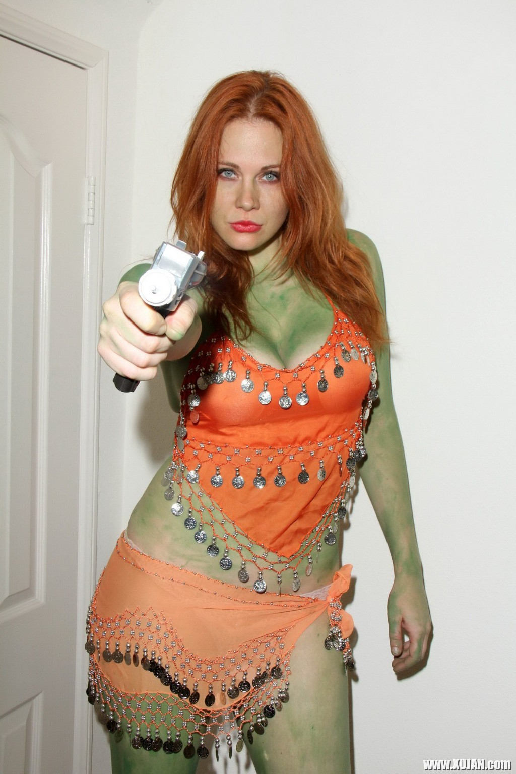 Maitland Ward washing her naked painted body under a shower - Photo #404223