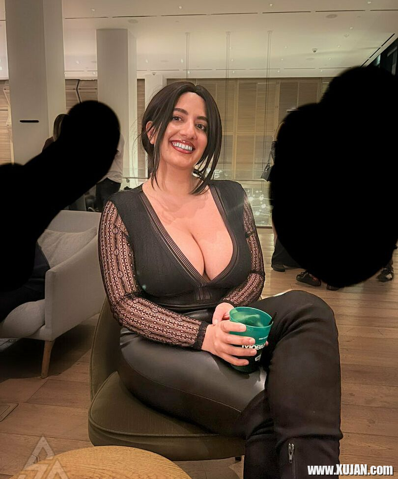Sarah Arabic nude - Photo #412364