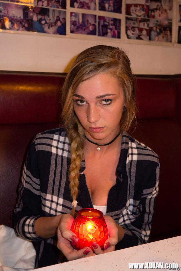 Blonde teen Kendra Sunderland has some fun around town - Photo #412951