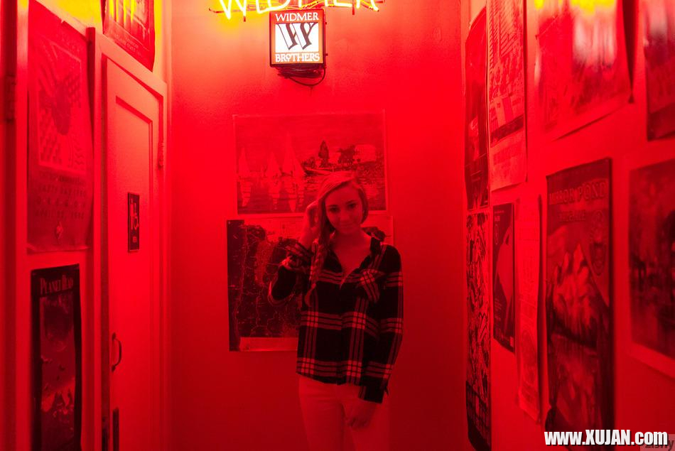 Blonde teen Kendra Sunderland has some fun around town - Photo #412952