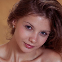 Brunette cutie Emma Sweet gives you her nude body in Vinco
