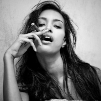 Emily Willis looks like Sonam Kapoor