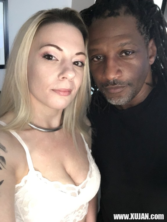 Amanda Panda and Clarkes Boutaine - Photo #427744