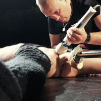Arwen Gold gets her Pussy vibrated while tied up