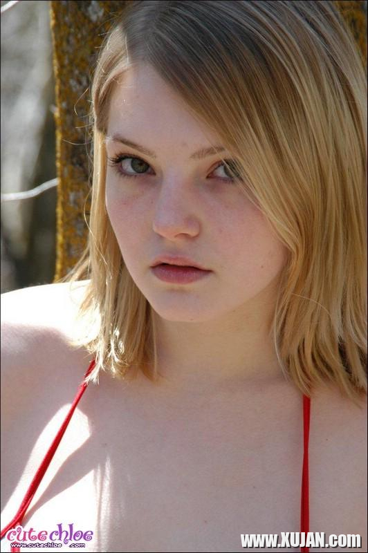 Pictures of Cute Chloe showing her love for Coed Cherry - Photo #434438
