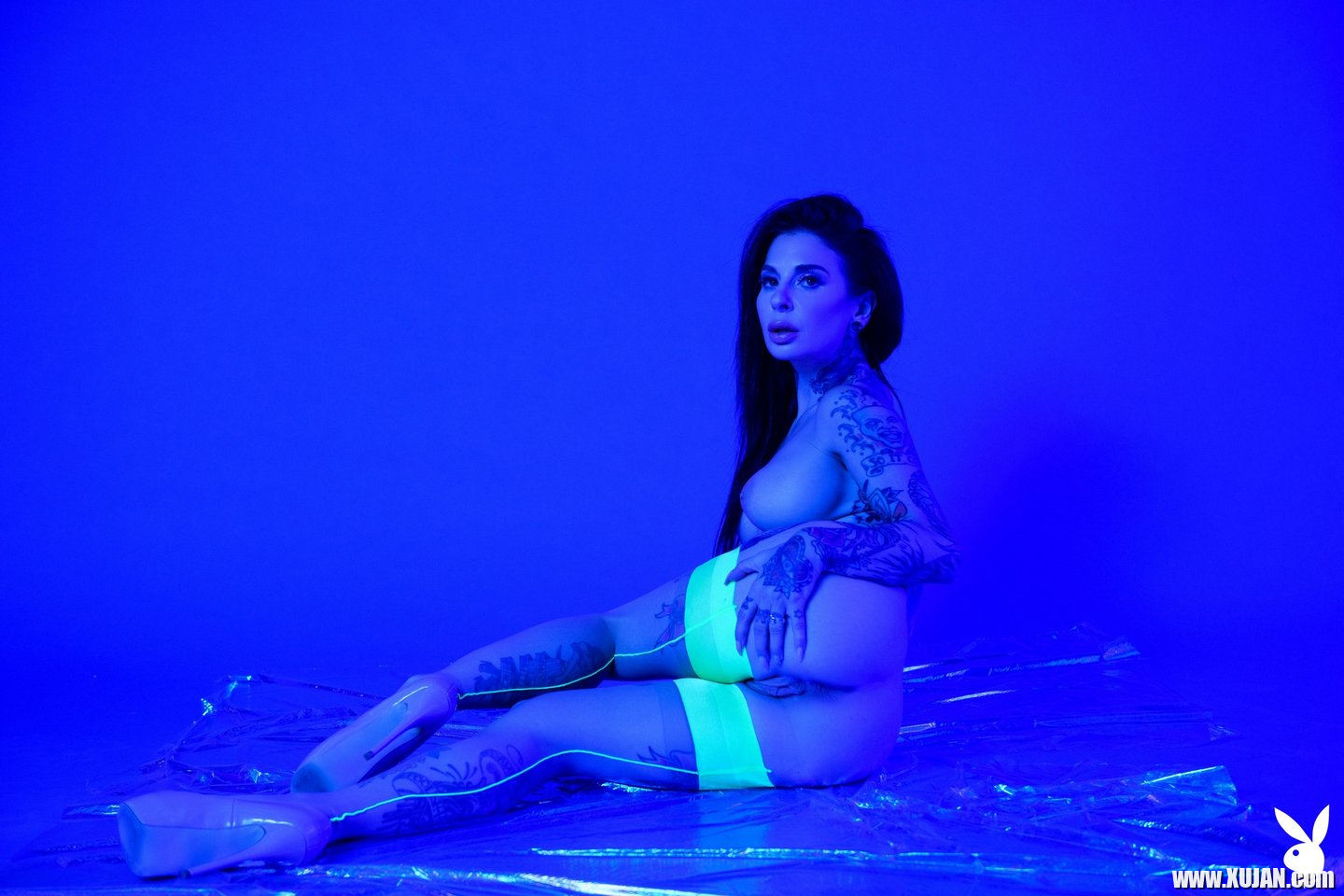 Busty Joanna Angel reveals her sexy tattooed body - Photo #438399