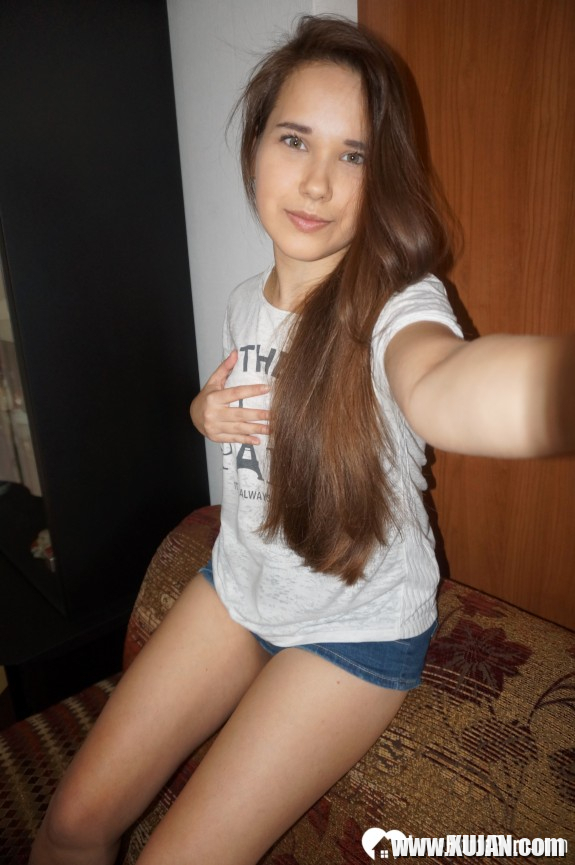 Longhaired teen loves to pose and take nudes - Photo #441767