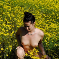 My girlfriend loves to be naked while outdoors