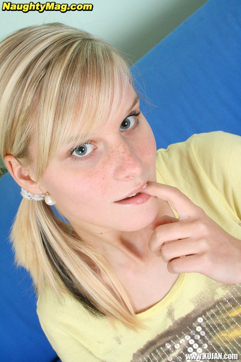 Playful teen hottie Marry Queen cravs for a fuck - Photo #450902