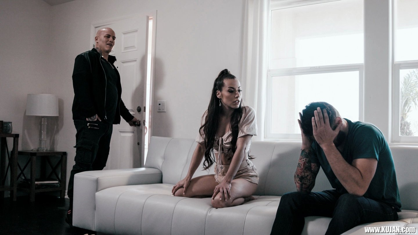 Kinky bitch Spencer Bradley gets exposed by nasty tattooed guy - Photo #467244