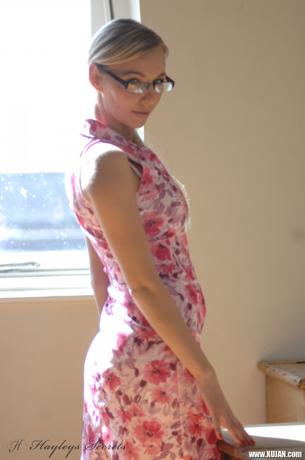 Hot teacher Hayley Marie Coppin stripping on the table - Photo #469606