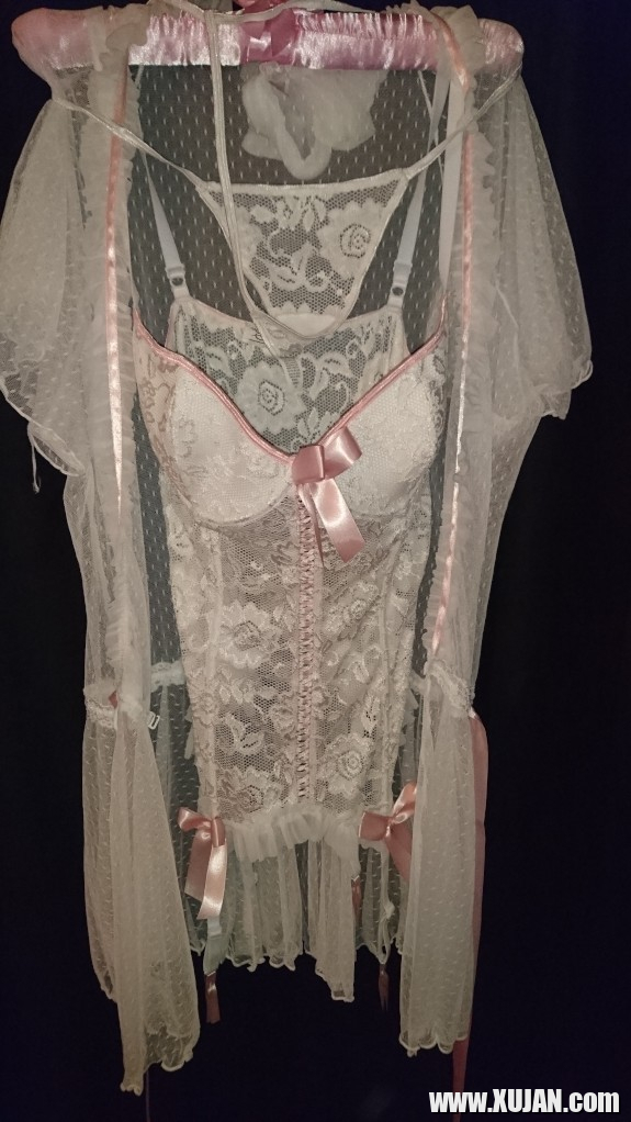 Whos Wants To Play Dress Up - Photo #478191