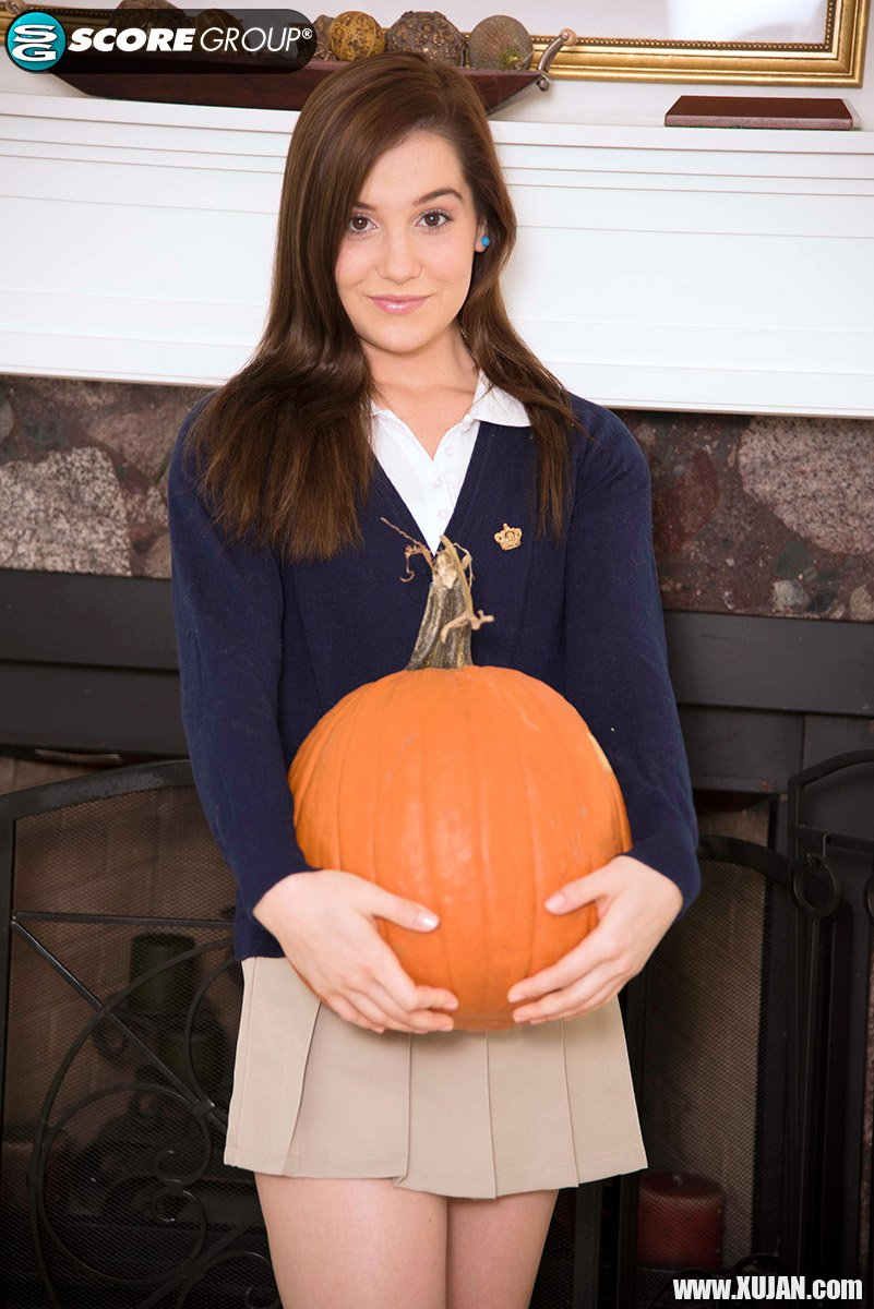 Sexy brunette schoolgirl Kasey Warner craves for a big dick up her twat - Photo #479503