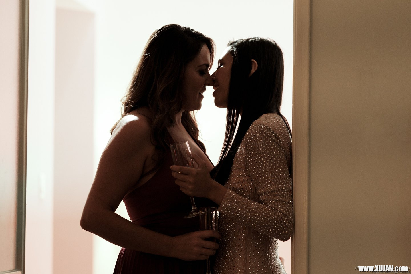 Horny girls Elexis Monroe and Gianna Dior scissoring together - Photo #482828