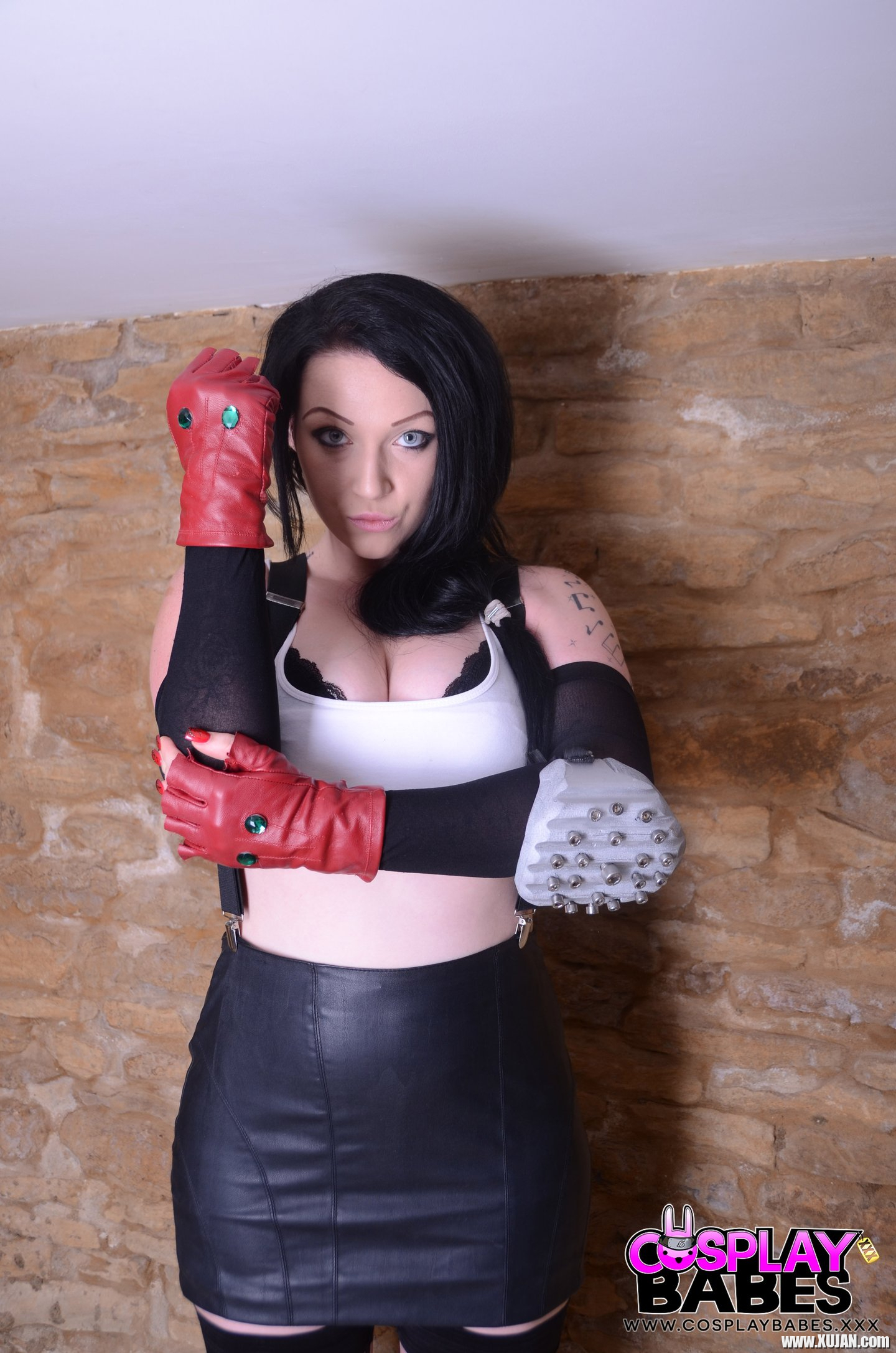 Harmony Reigns cosplaying and sucking a hard BBC - Photo #485181
