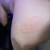 Ejriosonn aynqan uzhgin harvatsum e Hubbyrsquos Ass in or toghnum e Handprints