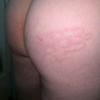 Ejriosonn aynqan uzhgin harvatsum e Hubbyrsquos Ass in or toghnum e Handprints