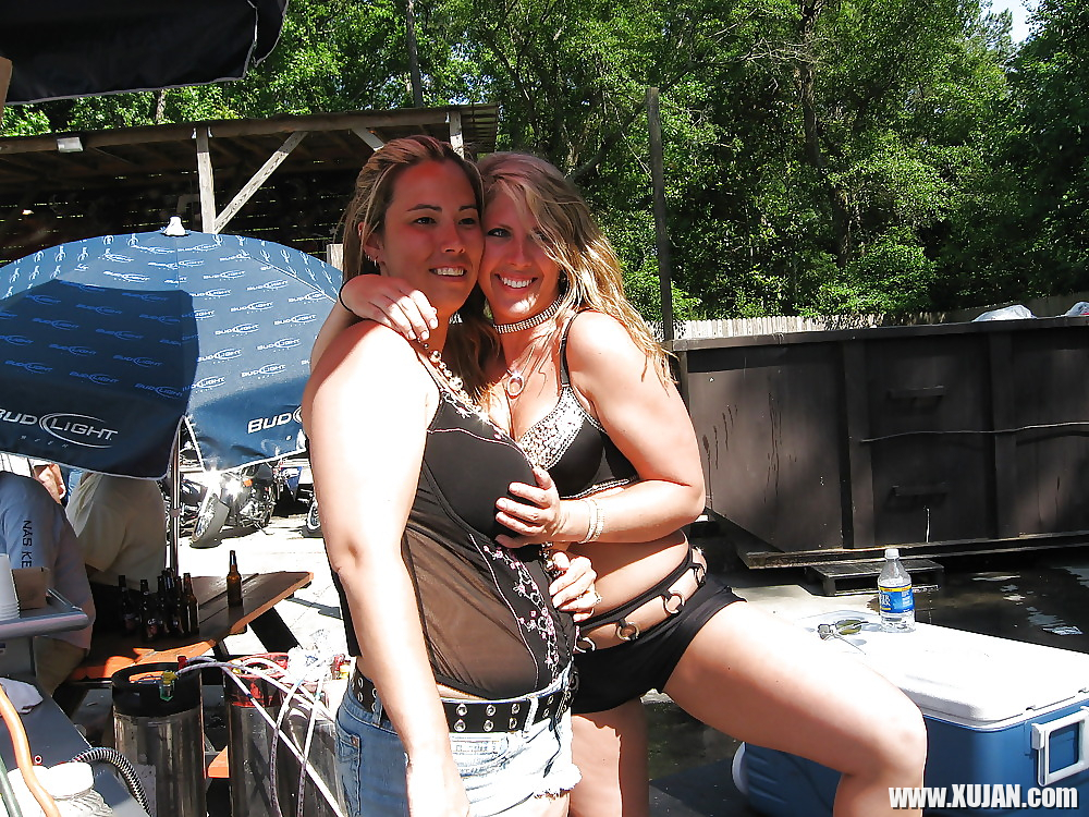 Sun Bronzed Loren - Photo #490805