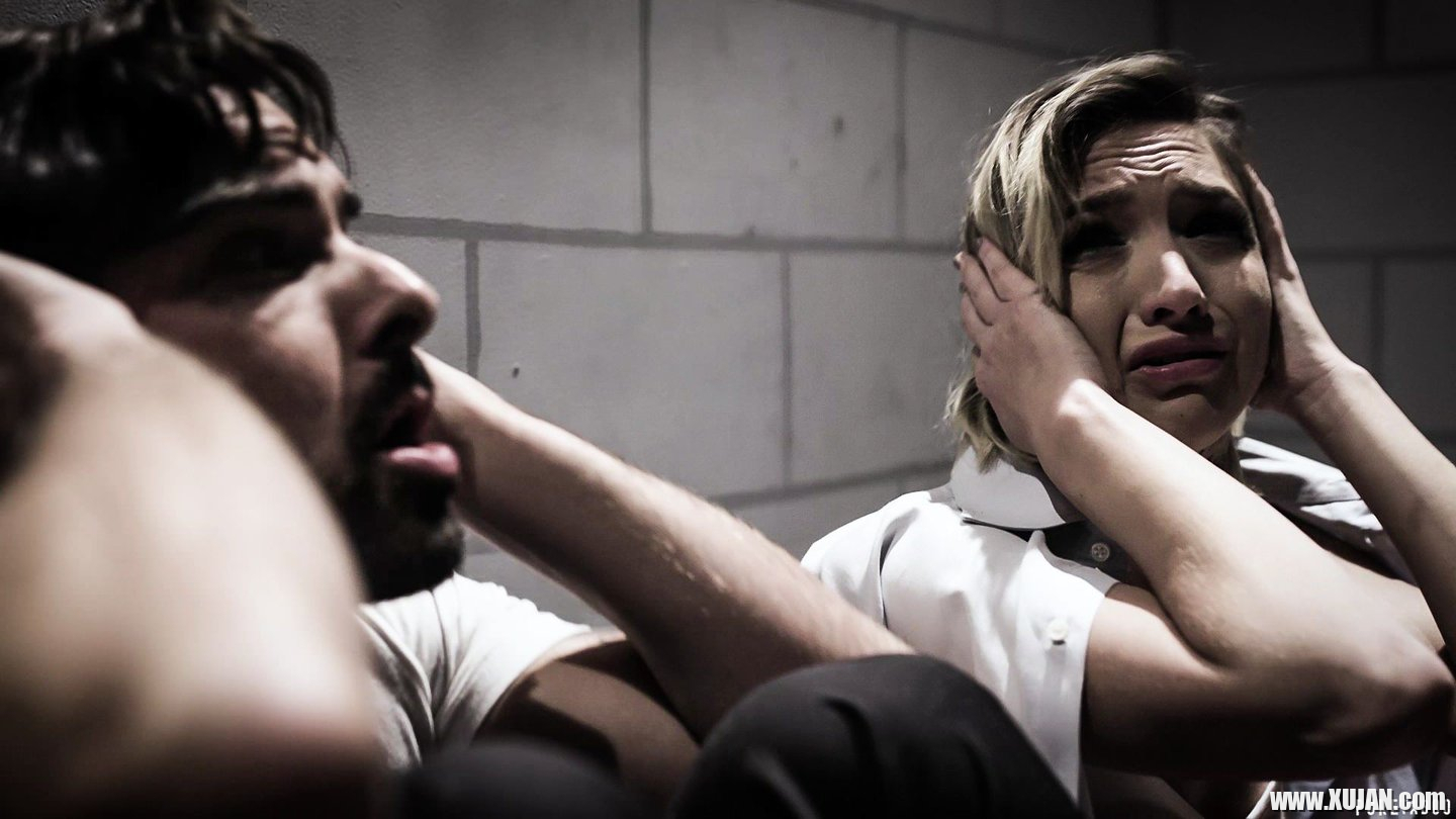 Naughty Eliza Jane gets pounded in Her Jail Cell - Photo #496973