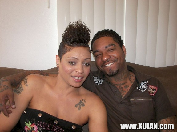 Brunette lover of big black cock that gives off sperm - Photo #500336