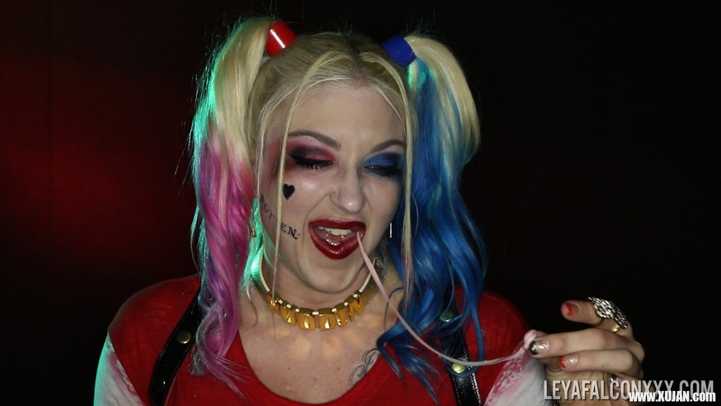 Wild blondie Leya Falcon getting down and dirty - Photo #505363