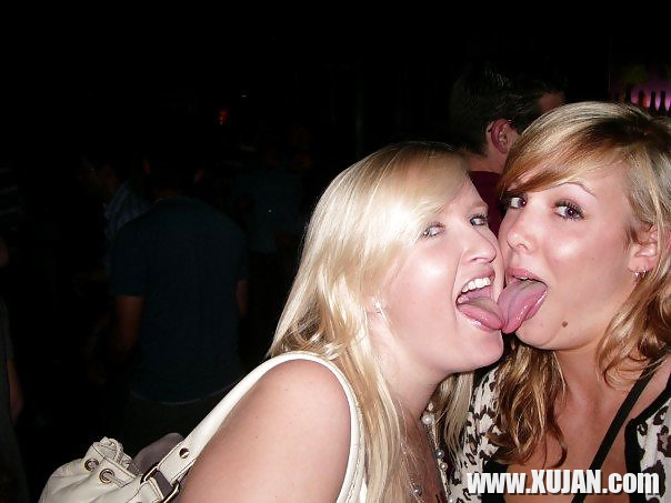 More of Charlotte and Alex and their Friends - Photo #507660