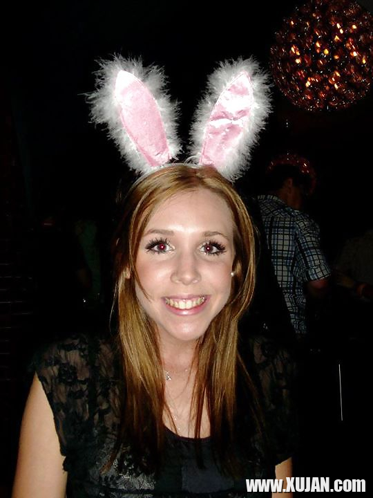 More of Charlotte and Alex and their Friends - Photo #507671