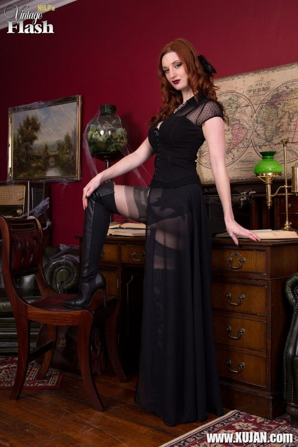 Zara DuRose posing in Stockings in Vintage Scene - Photo #509422