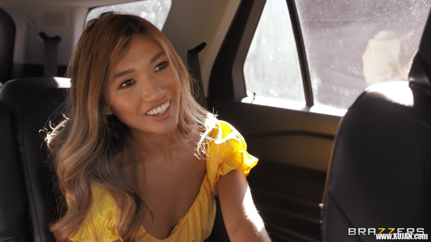 Asian chick Clara Trinity being picked up and shagged by Victoria Cakes - Photo #514825