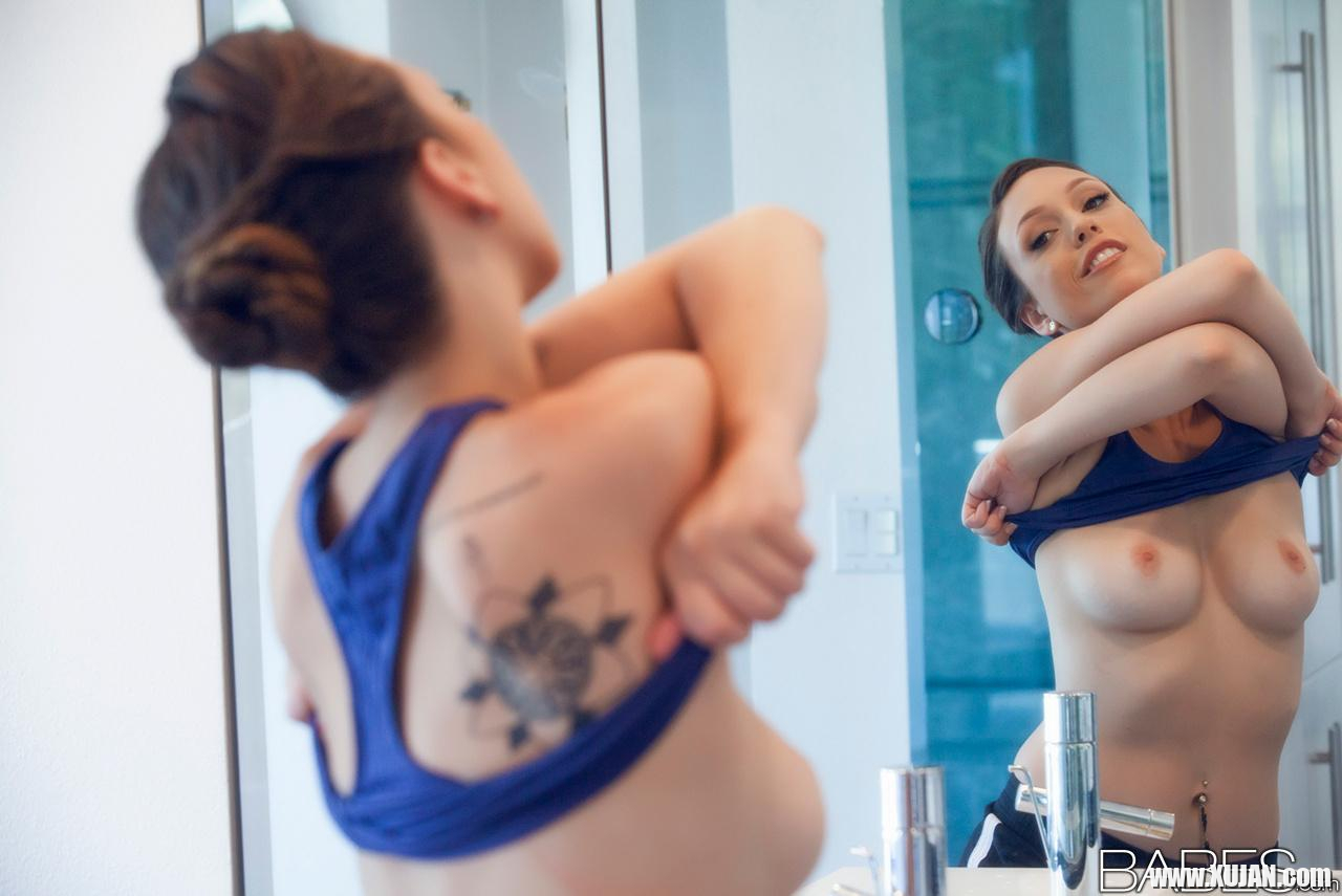 Wet babe Jade Nile showing off tattoos and phat ass in bathroom shower - Photo #515928