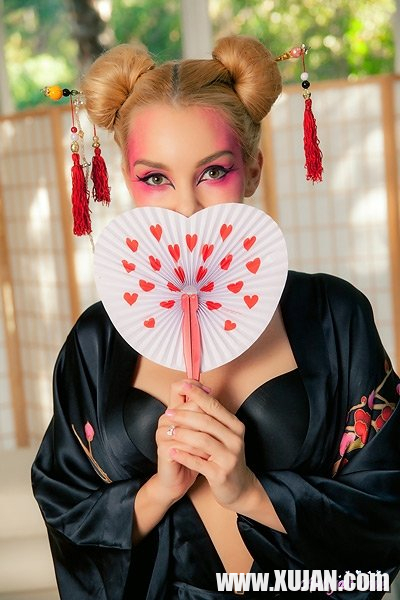 Aaliyah Love Dresses Up as a Sexy Geisha Girl - Photo #520829