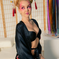 Aaliyah Love Dresses Up as a Sexy Geisha Girl