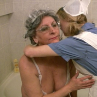 Clara and Lea have shower time