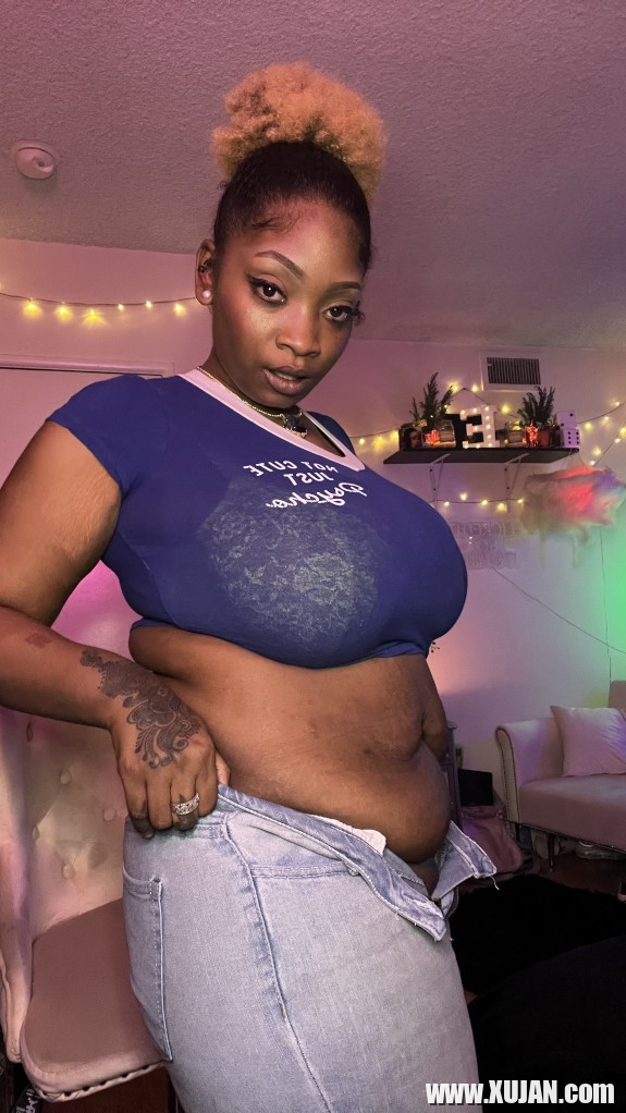 Big Titty Bitch - Photo #526337
