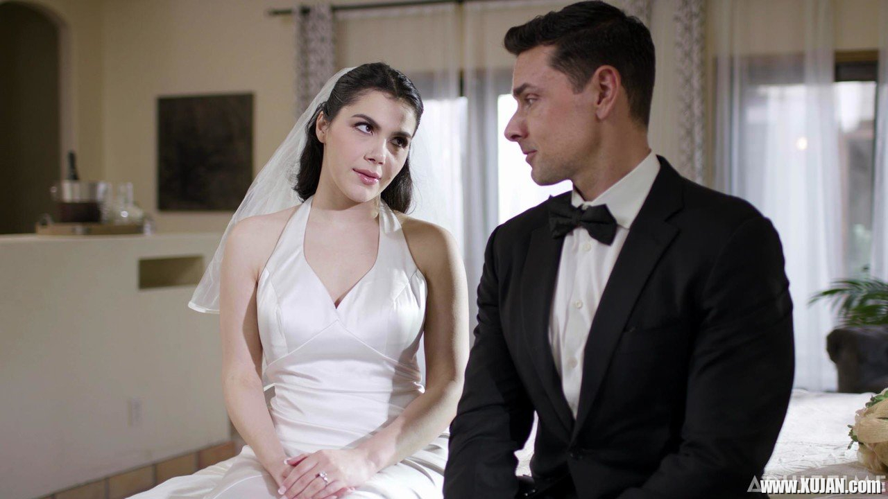 Cock hungry bride Valentina Nappi gets her pussy licked and dicked - Photo #526438
