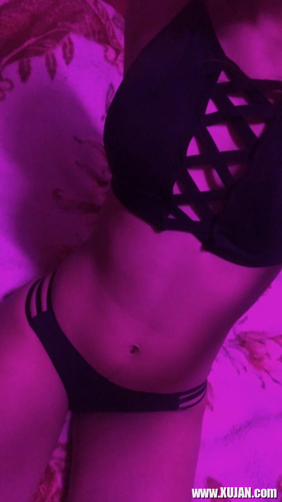 Aitana Goacutemez esta caliente - Photo #530572