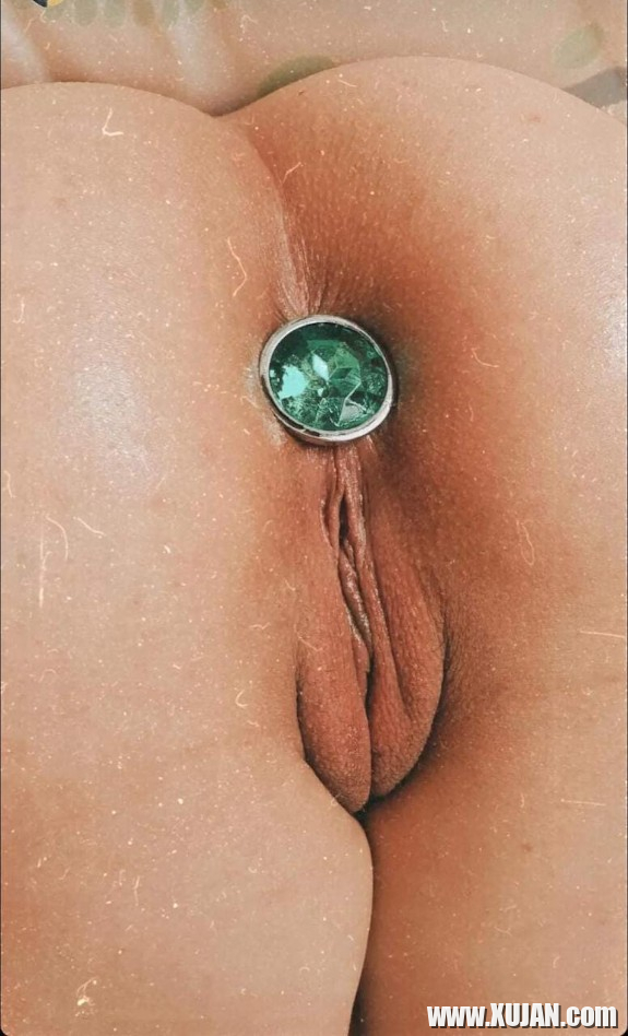 abriendome el culo con un plug - Photo #530583