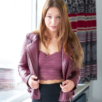 Stunning Taylor Sands masturbating in a miniskirt