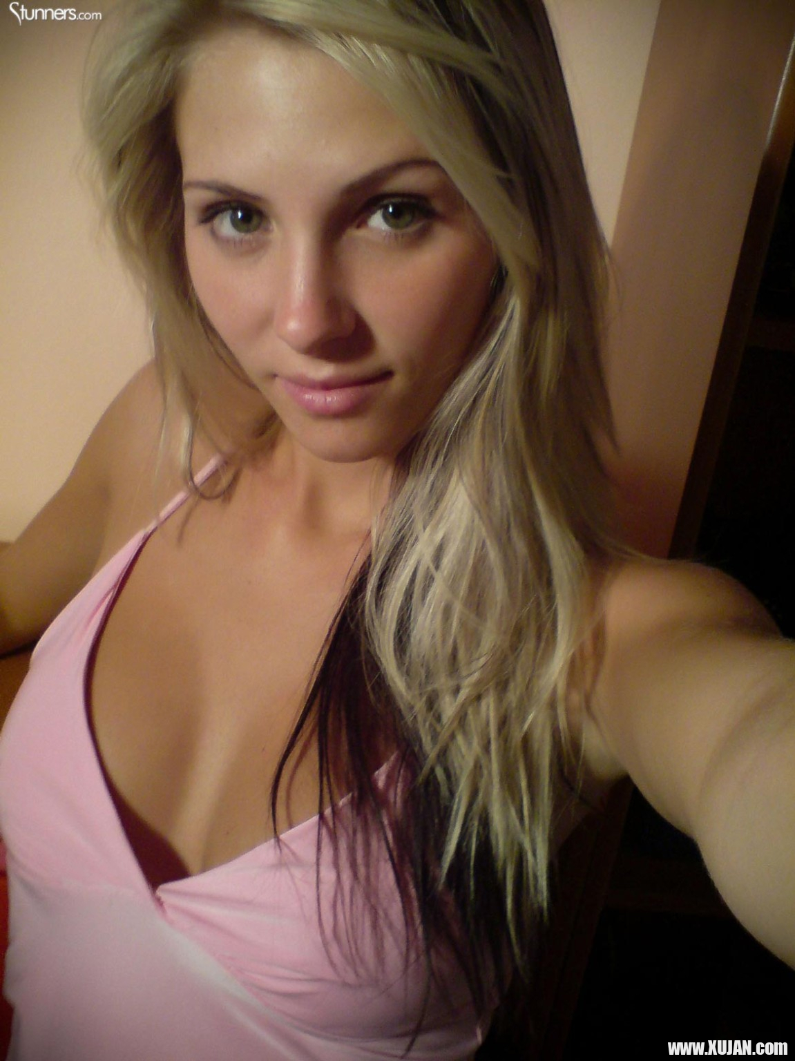 Hot brunette vixen personal photos - Photo #539562