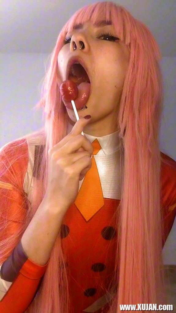 Zero Two Cosplay - Photo #540078