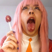 Zero Two Cosplay