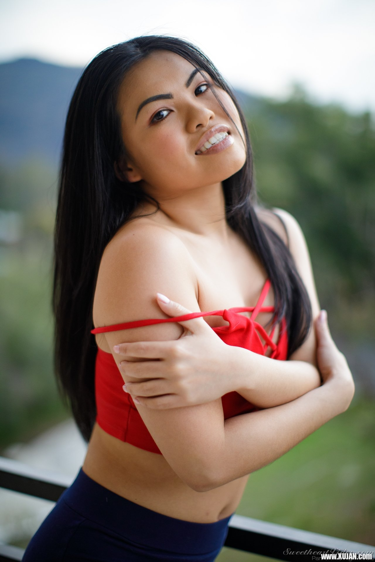 Lovely Cindy Starfall Stips while Posing Outdoors - Photo #554099